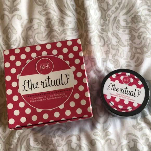 Perfectly Posh Ritual Mask - Picture 1 of 1